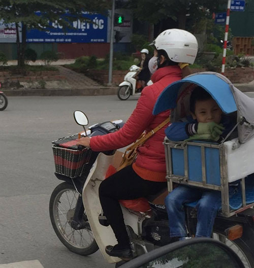 VỚI MẸ, YÊU THƯƠNG CON ĐẾN HẾT CUỘC ĐỜI NÀY CŨNG CHƯA BAO GIỜ LÀ ĐỦ