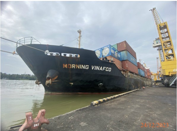 Vụ Phương Anh kiện Vinafco Ship: Nhà bảo hiểm cam kết bồi thường 36,7 tỷ đồng để thả tàu MORNING VINAFCO